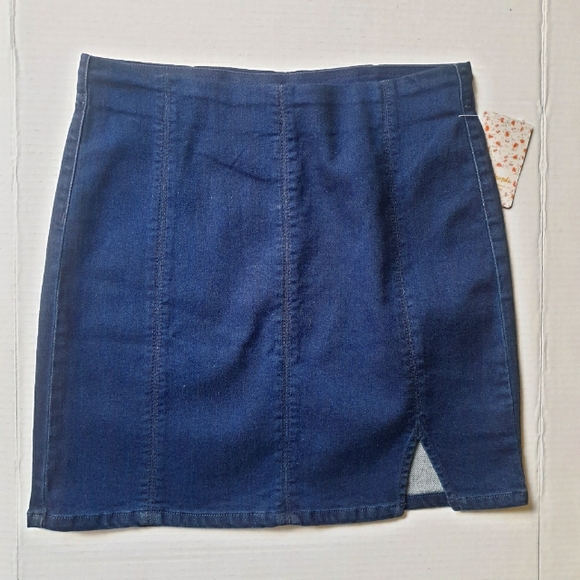 Free People Femme Fatale Mini Dark Denim Blue Split Hem Pull-On Skirt Sz Sm - Picture 11 of 16